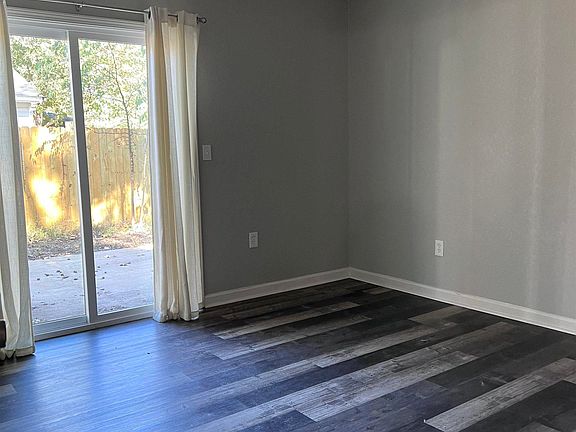 5th image of 608 Edgerton Ave