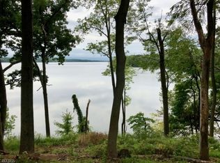 213 Reservoir Dr, Boonton, NJ 07005