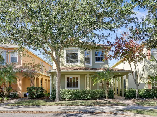 2581 SE Pineland Drive, Port St Lucie, FL 34952