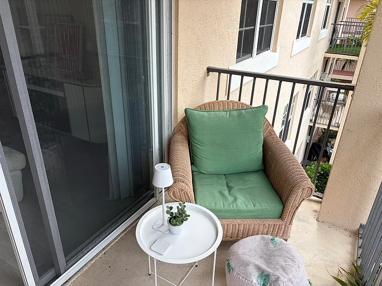 1803 N Flagler Dr #310 — Photo 23