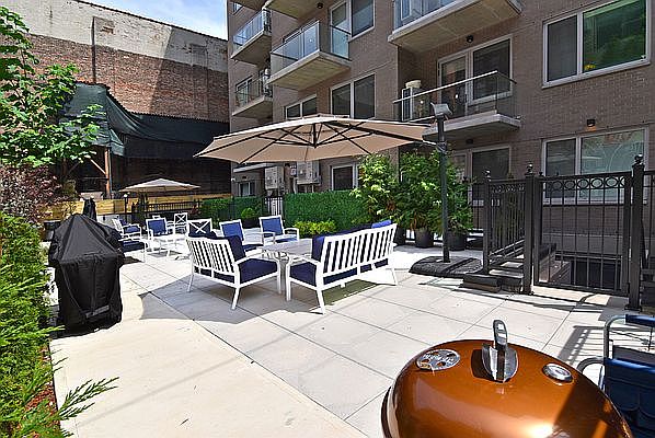 1st image of 91 Attorney St APT 3A