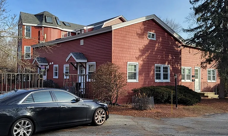 16 Middlesex St #11 — Photo 2