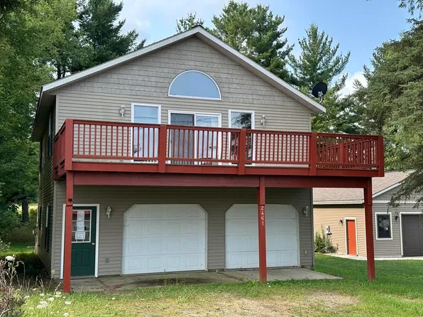 2461 Lakeside Dr, Stanton, MI 48888
