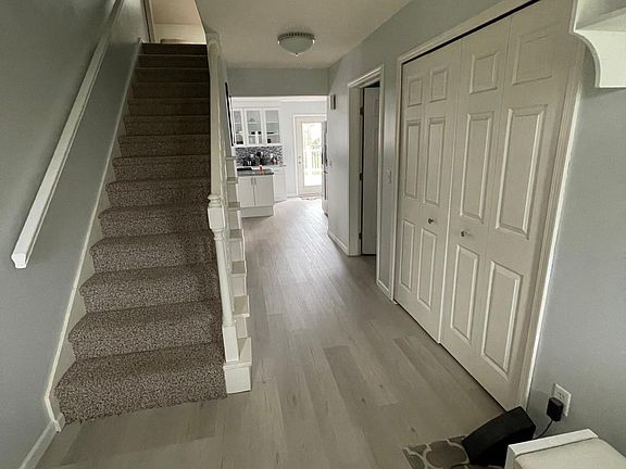 3rd image of 6106 Willowbrook Dr