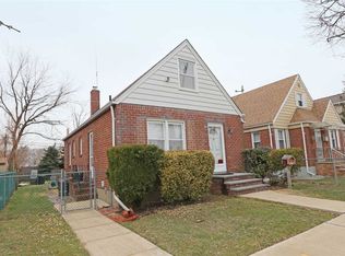 8120 Commonwealth Blvd, Bellerose, NY 11426