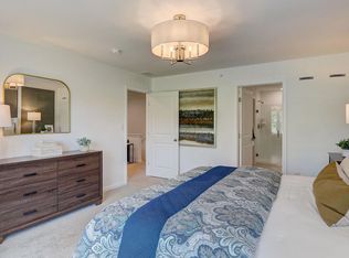 30 Rose Hill Way, Aston, PA 19017