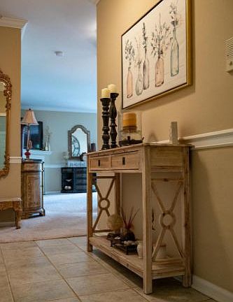 5th image of 310 Saint Andrews Pl