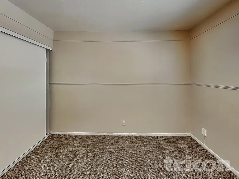 3241 Barbara Cir — Photo 7