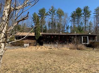 107 Oakland Valley Rd, Cuddebackville, NY 12729