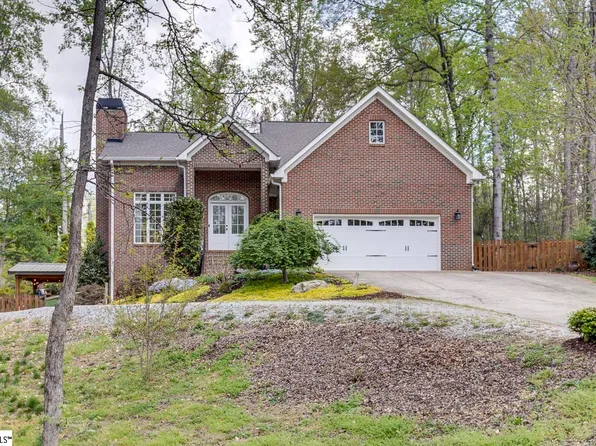 11 Eastwood Dr, Taylors, SC 29687