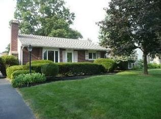 2208 Edington Rd, Columbus, OH 43221