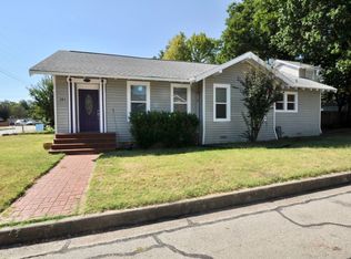 201 W Columbia St, Weatherford, TX 76086