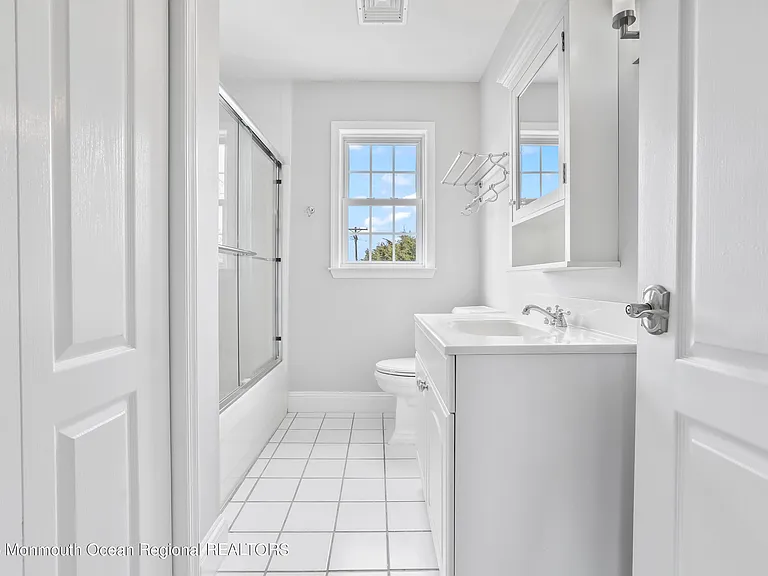 74 Seaview Ave — Photo 12