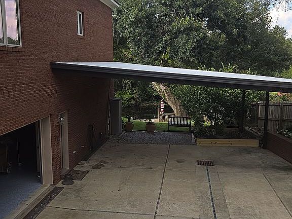 5th image of 6453 Gilbert Dr W