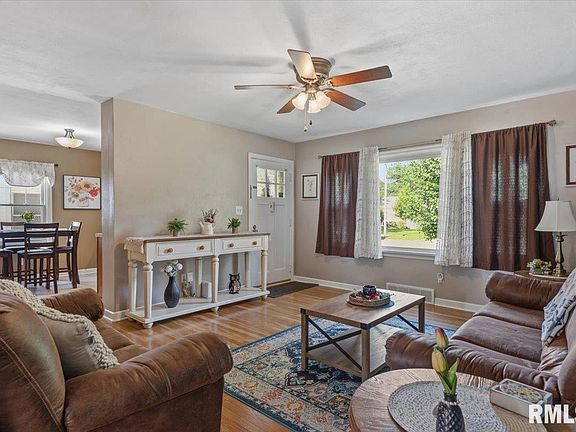 5th image of 2308 S Spring St
