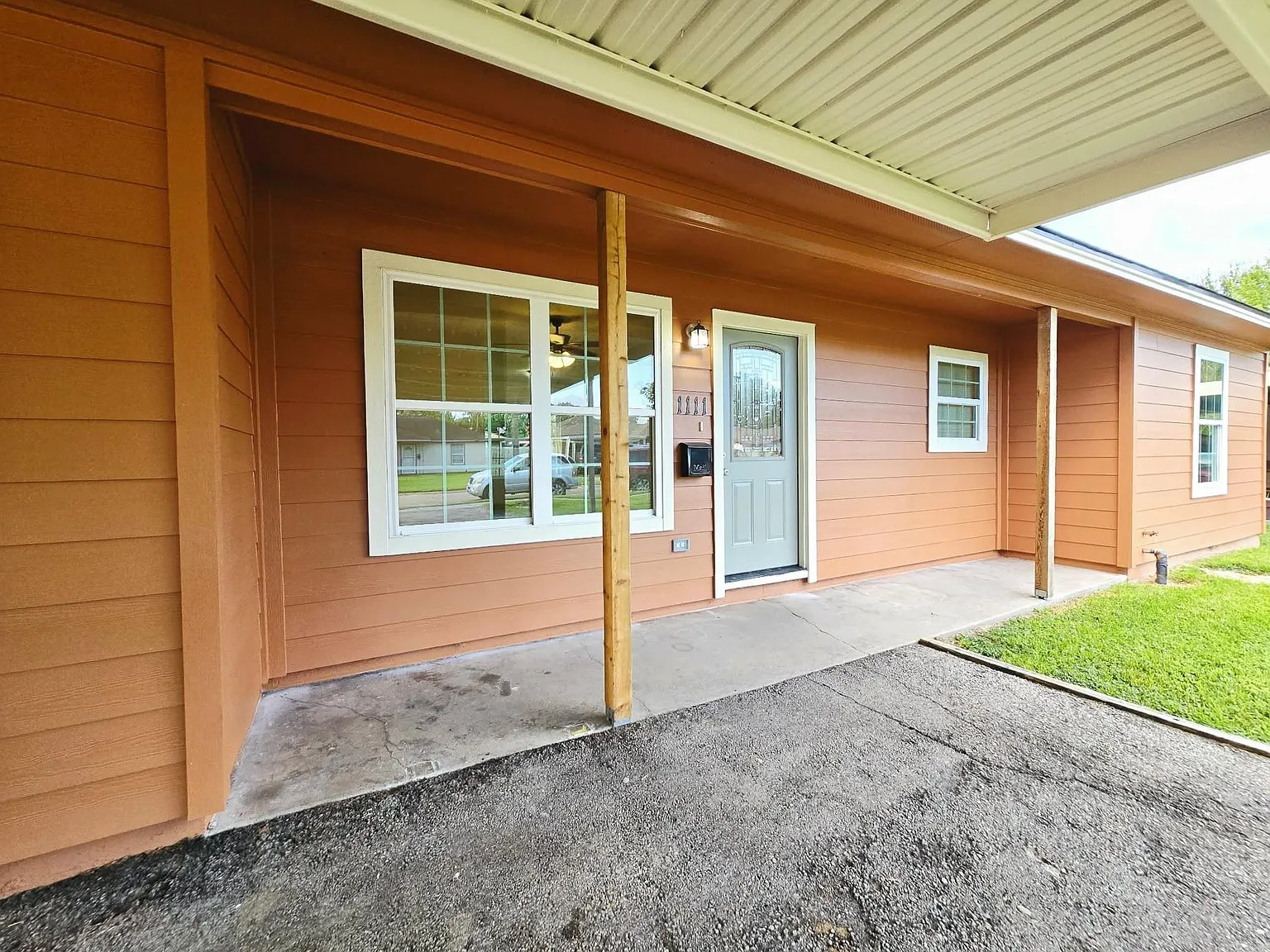 2 bed, 1.0 bath, 883 sqft, $1,650 — Photo 4