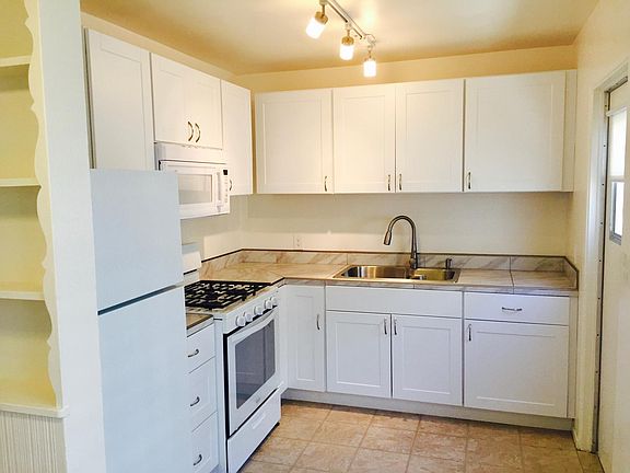 4th image of 2759 G St
