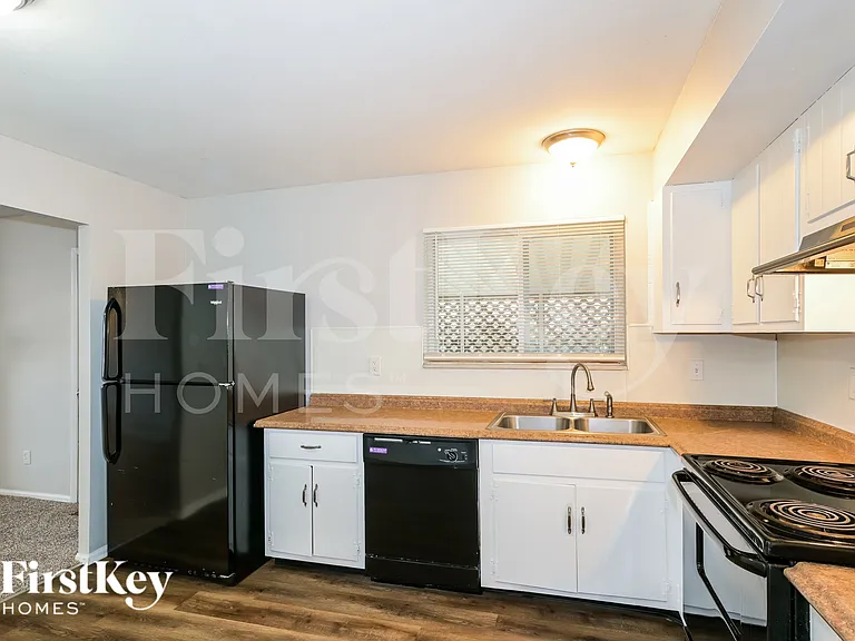 4872 Bristol Rock Rd — Photo 6