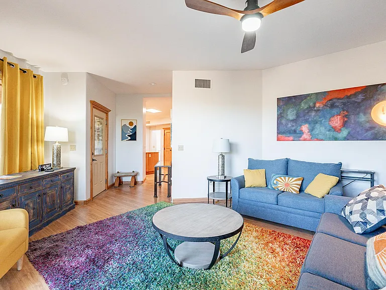 E Montecello Ct — Photo 8