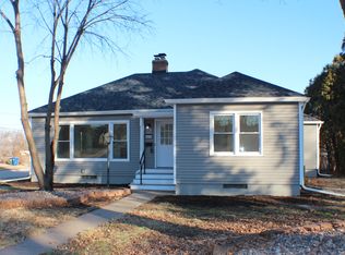 1611 Coffelt Ave, Davenport, IA
