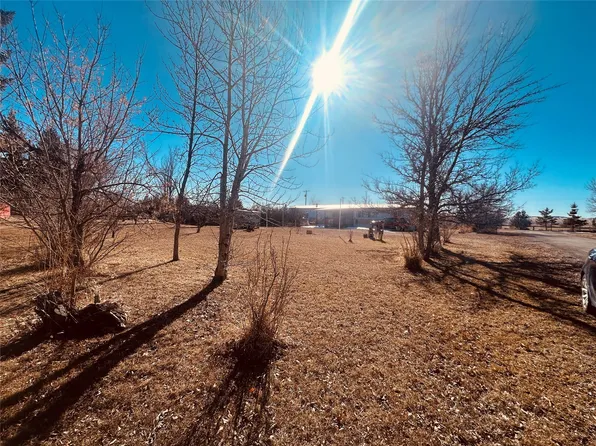 607 3rd Ave SW, Choteau, MT 59422