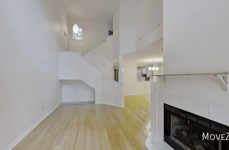 3813 Carnegie Ln — Photo 7