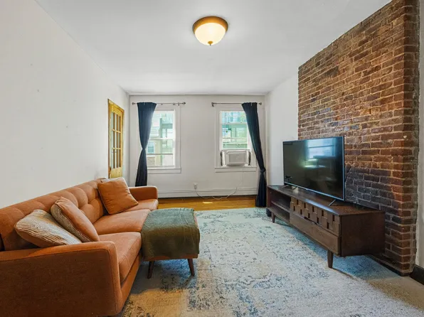 339 Park Avenue image 1 of 13