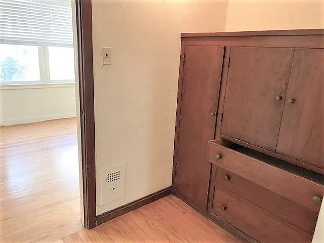 124 W Ortega St — Photo 9