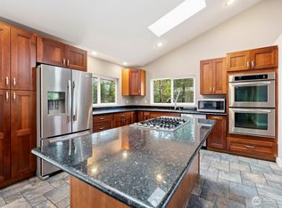 871 NE LARSON BLVD, Belfair, WA 98528