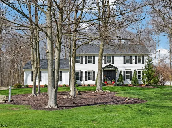 2211 Jesse Dr, Hudson, OH 44236