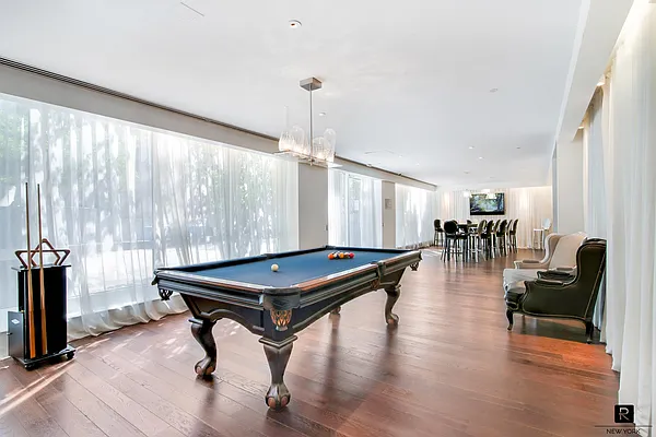 Rented by R New York | media 23