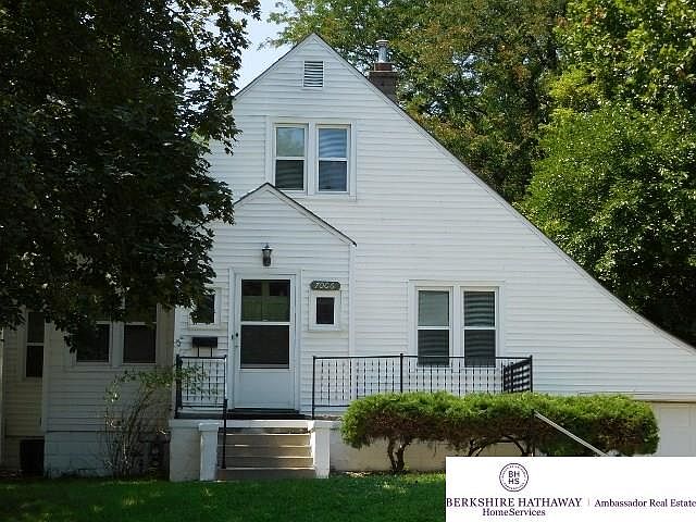 1st image of 7006 S 13th St