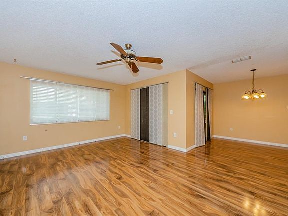 3rd image of 2737 Countryside Blvd APT 103