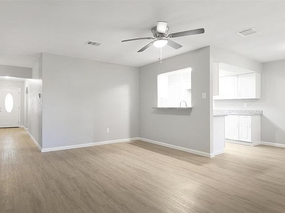 4th image of 700 Littlewood St