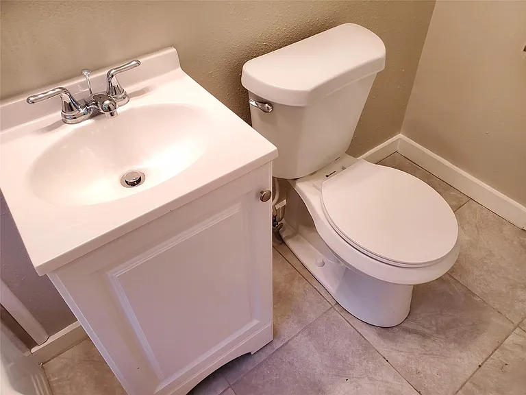 5318 Doulton Dr — Photo 8