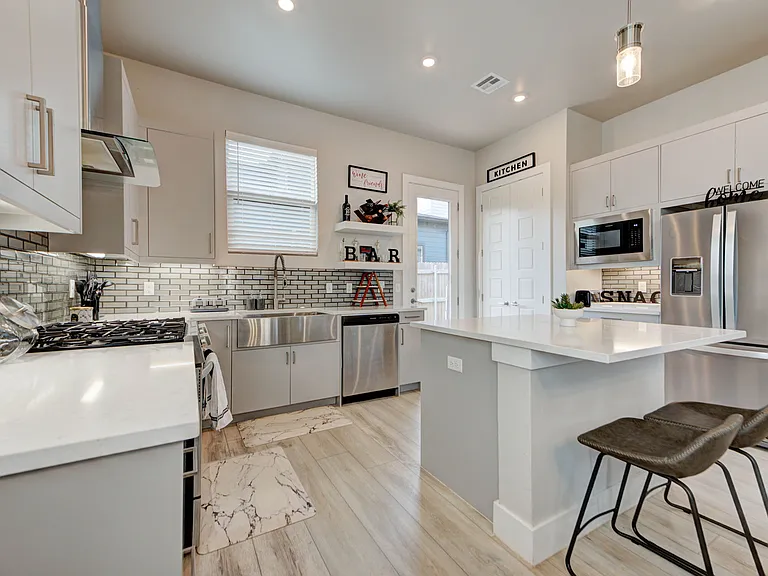 2516 NW 131st St — Photo 19