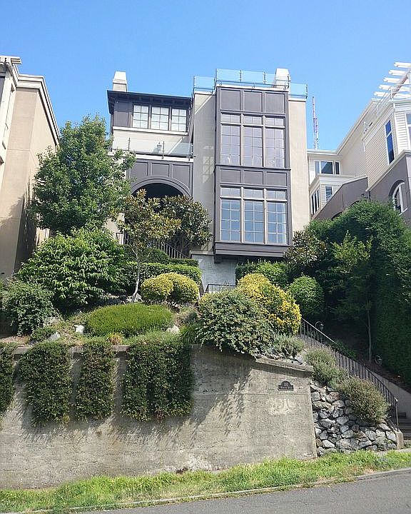 1st image of 110 Highland Dr