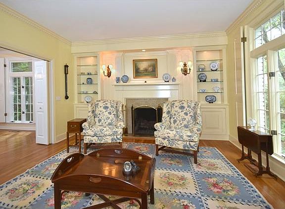 4th image of 44 Saint Johns Pl