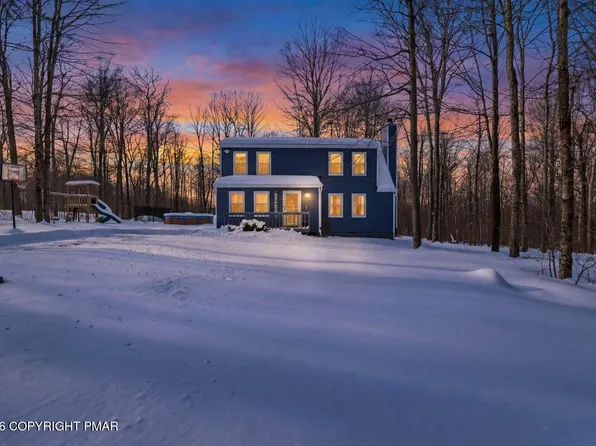 1225 Riverside Hts E, Pocono Lake, PA 18347