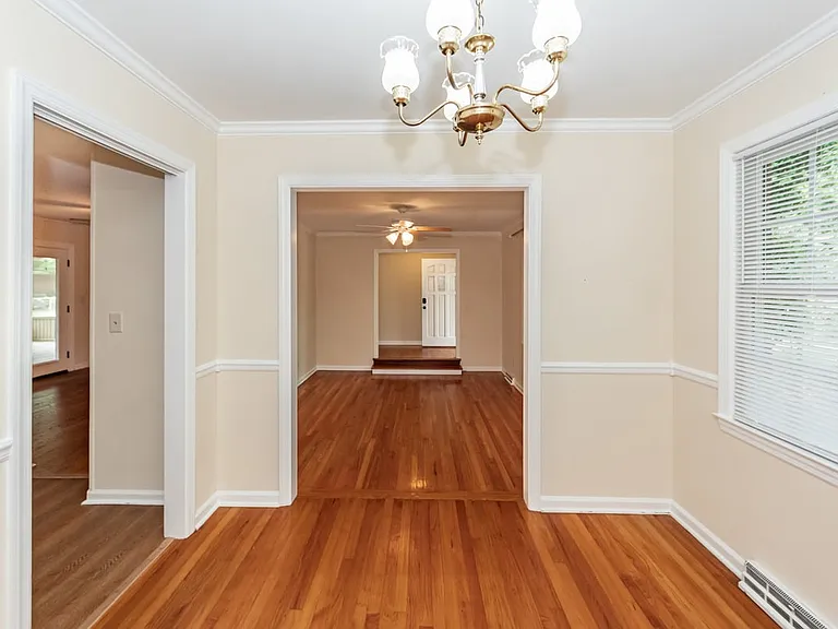 777 Bonham Dr — Photo 11