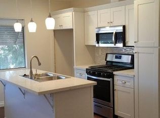 4019 W Magnolia Blvd, Burbank, CA 91505