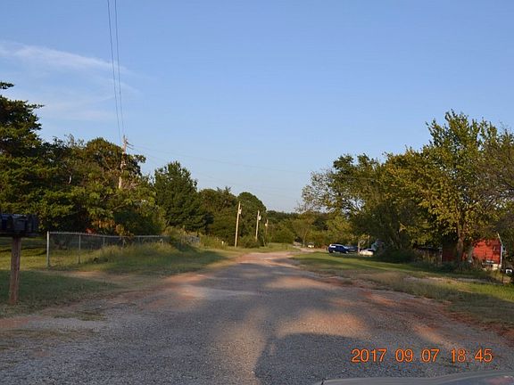 5th image of 4606 E 26th Ave