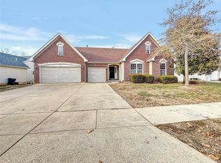 605 Meramec View Dr, Eureka, MO 63025