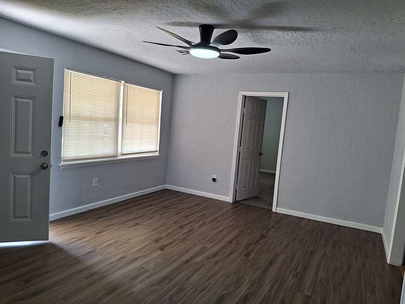 3rd image of 2253 NW 40th St #1