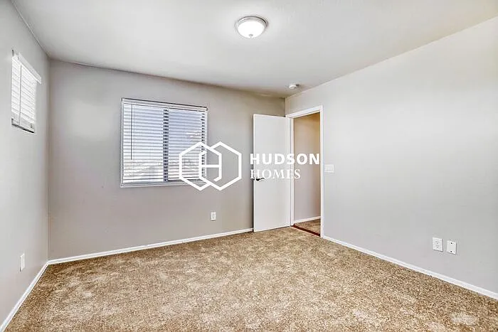 6411 S 23rd Ave — Photo 18