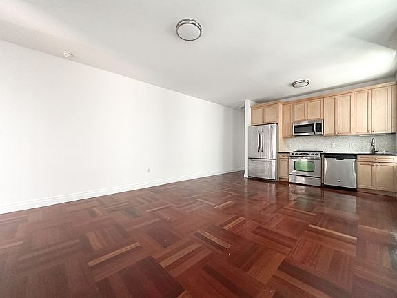 3rd image of 607 W 137th St APT 43