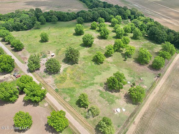 4th image of 1160 Haney Rd