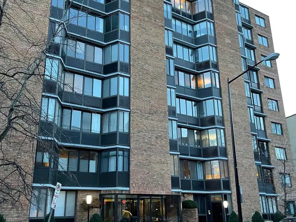 1718 Washington Ct SW #P-620, Washington, DC 20032