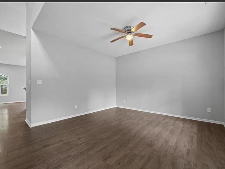 Large Office/Den/Flex Room