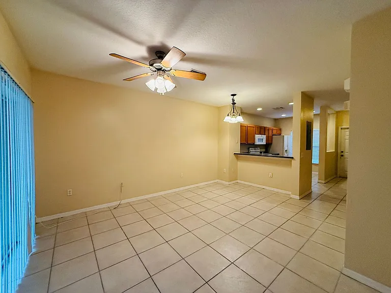 8533 Trail Wind Dr — Photo 3
